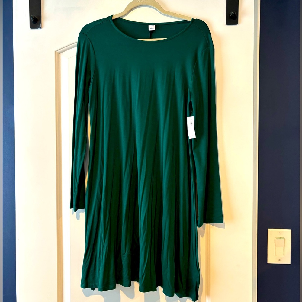 Old Navy Swing Dress. Green. Size Medium NWT